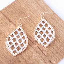 Load image into Gallery viewer, Filigree Earrings