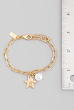 Load image into Gallery viewer, Pearl &amp; Star Bracelet